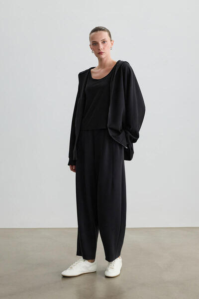 BE BLUE ΜΑΥΡΟ ΜΠΟΥΦΑΝ ΜΕ ΛΕΠΤΗ ΚΟΥΚΟΥΛΑ ΚΑΙ ΜΑΝΙΚΙΑ ΤΥΠΟΥ ΝΥΧΤΕΡΙΔΑΣ