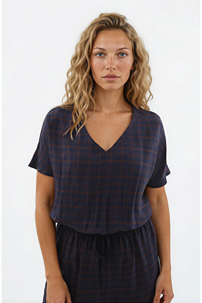 Vitrin V-Neck Checkered Blouse with Elastic Hem