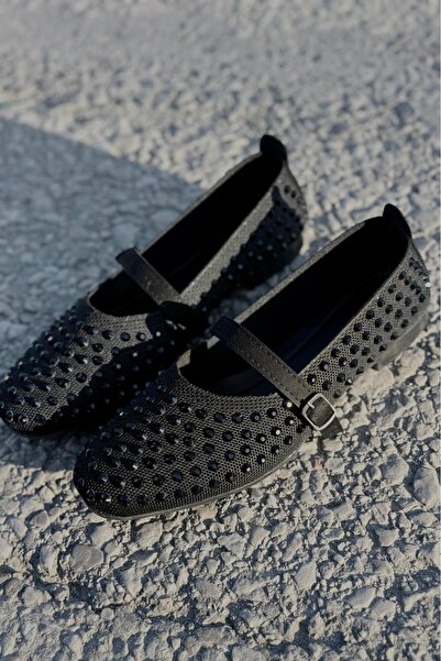 yezy shoes Πλεκτά με πέτρινες λεπτομέρειες, κομψά και άνετα γυναικεία μπαλαρίνες