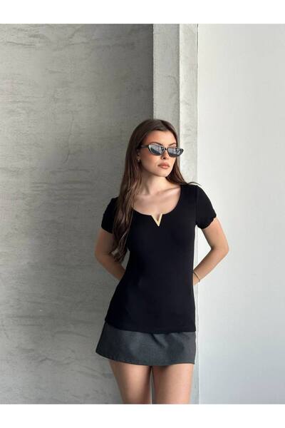 Royteks Fashion Women's Black V-Neck Short Sleeve Slim Buzzy Metal Detailed Badi Body