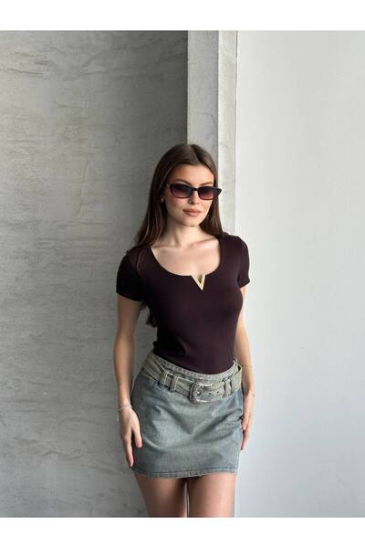 Royteks Fashion Women's Brown V-Neck Short Sleeve Slim Buzzy Metal Detailed B...