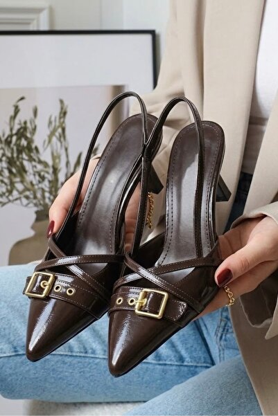 POLKA STORE Move Sivri Burunlu Kapsüllü Bant Detaylı Kısa Kitten Topuklu Kadı...