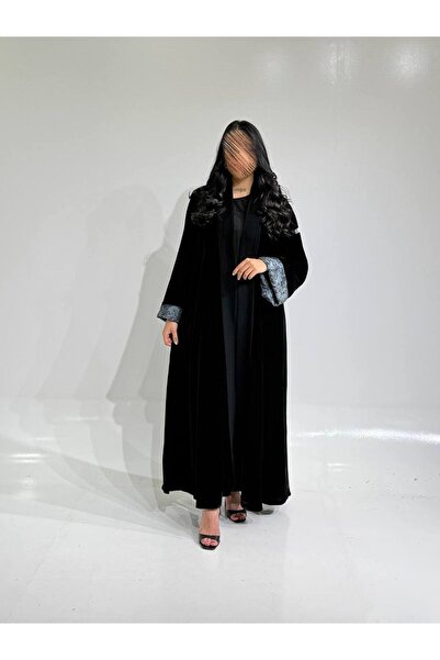 Tori Velvet Abaya with Sky Blue Jacquard Bracelets