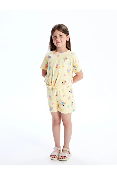 LC Waikiki طقم تي شيرت وشورت للفتيات من LCW Kids مكون من قطعتين