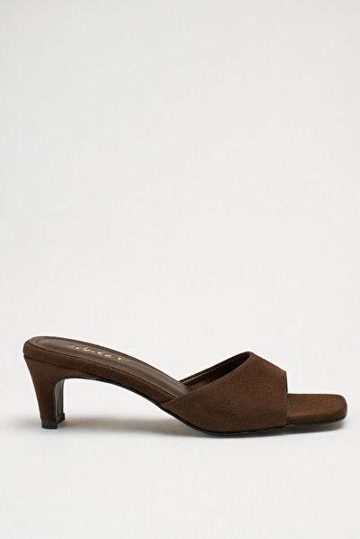 LDR Γυναικείες παντόφλες σε καφέ σουέντ με κοντό τακούνι και τετράγωνη μύτη