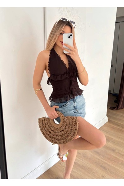Misscix Kahverengi Fırfır Detaylı Halter Yaka Kadın Bluz💫