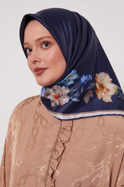 Levidor Λαμπερό κρυστάλλινο φουλάρι με κενό κέντρο και λουλούδια τριαντάφυλλα...