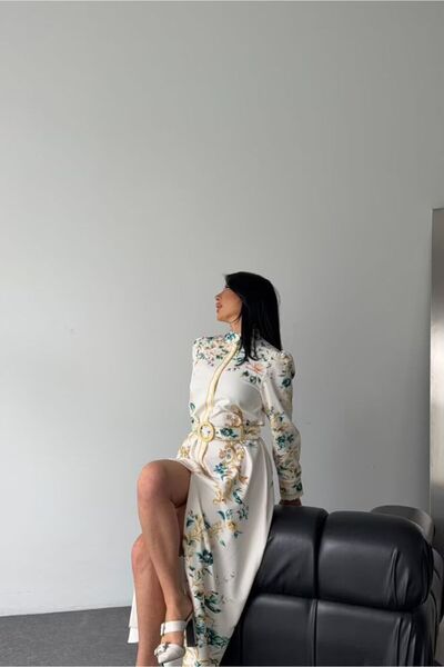 OEM Rochie lungă elegantă ivory cu imprimeu floral sofisticat, nasturi decorativi și cordon în talie