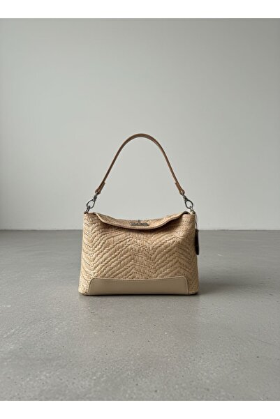 Jacquline ZD363 GAIREA ΓΝΗΣΙΟ ΔΕΡΜΑ ΜΕ ΛΕΠΤΟΜΕΡΕΙΕΣ ΚΑΙ ΕΜΦΑΝΙΣΗ ΨΑΘΙΝΗΣ ΥΦΗΣ...