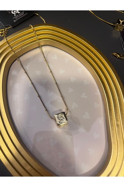 gozdeasutayaccessory Letter S Cube Steel Necklace