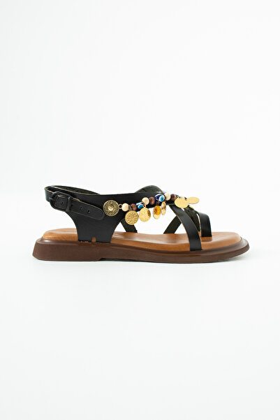 Siena Shoes صندل نسائي من Yonda مصنوع من الجلد الطبيعي ونعل ناعم ومشبك باللون...
