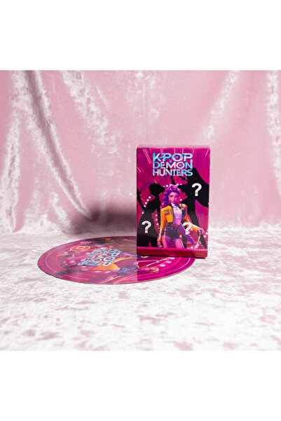 K-POP Figurină Surpriză Vânătorii de Demoni - Cutie Surpriză cu Carte de Cole...