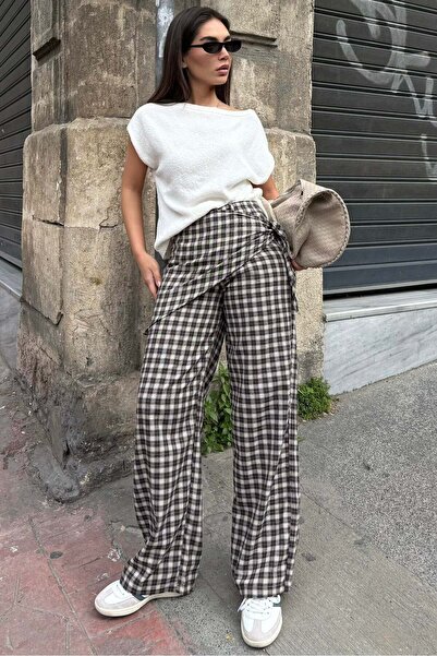 Madmext Καρό παντελόνι με καφέ φουλάρι MG2734