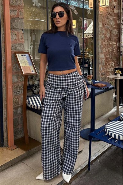 Madmext Καρό παντελόνι σε μπλε ναυτικό χρώμα με φουλάρι MG2734