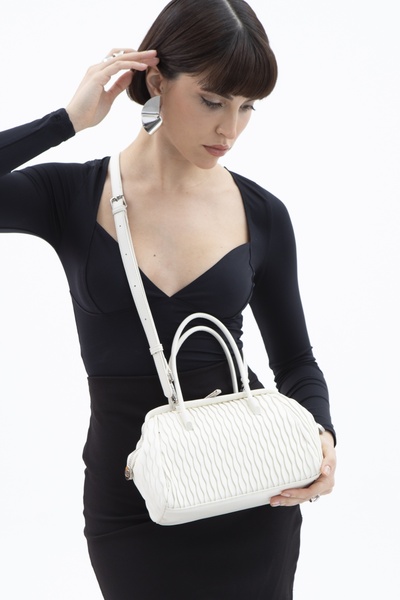 LuviShoes Byn2337 White Women's Shoulder Bag