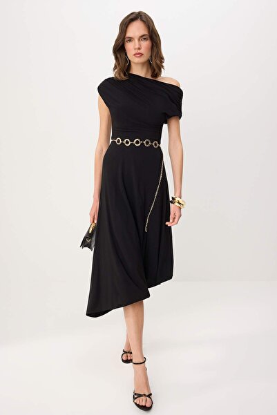 Συλλογή Trendyol Μαύρο φόρεμα για πάρτι με κορδόνια και αλυσίδα, μήκους μίντι...