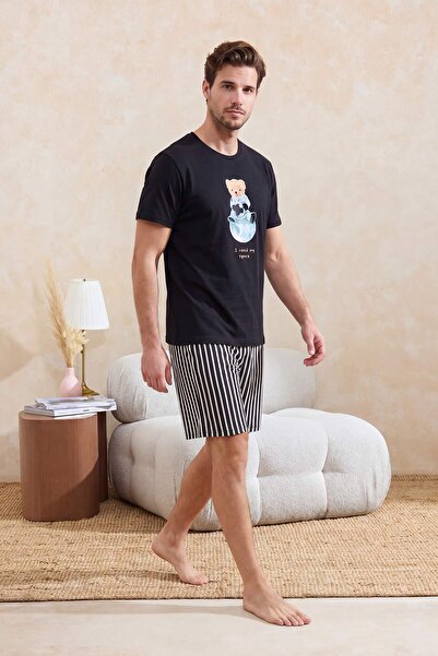 Συλλογή Trendyol Μαύρο κανονικό βαμβακερό κοντομάνικο μπλουζάκι με στάμπα αρκ...