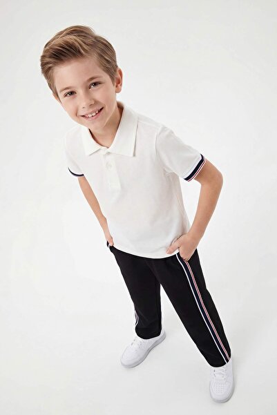 TRENDYOLKIDS Εκρού αντίθεση χρωμάτων Πλεκτό Σετ Παντελόνι-Μπλούζα για Αγόρια ...