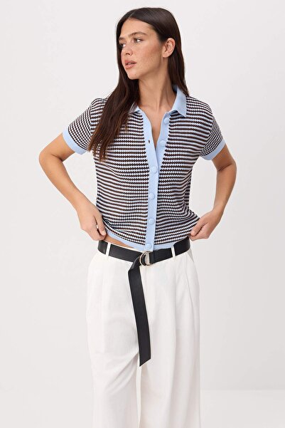 Συλλογή Trendyol Καφέ Πλεκτή Μπλούζα με Γιακά Πόλο και Ρίγες TWOSS25BZ00183