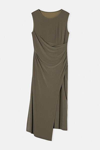 Trendyol Curve Χακί φόρεμα σε γραμμή Α/σχήμα καμπάνα, αμάνικο, μίντι, ελαστικ...