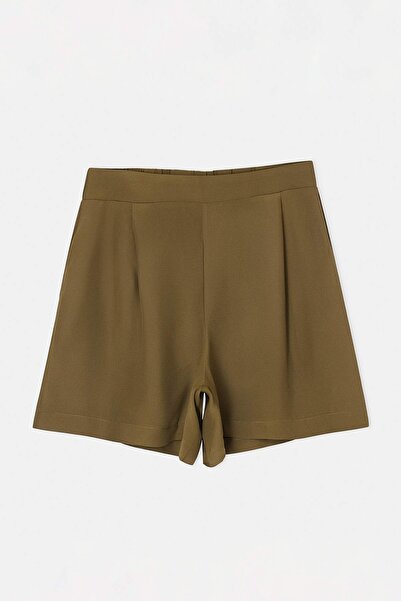 Trendyol Curve Χακί Καλοκαιρινό Υφαντό Σορτς & Βερμούδα Μεγάλου Μεγέθους TBBS...