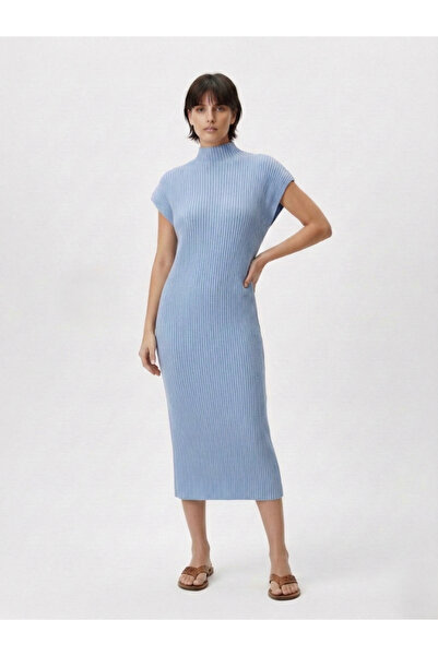 Neden Tekstil Modern Fit Sıfır Kol Yarım Balıkçı Yaka Triko Elbise