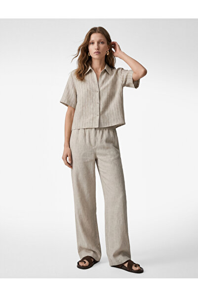 Koton Κοντομάνικο πουκάμισο με κανονική εφαρμογή και ανοιχτό γιακά