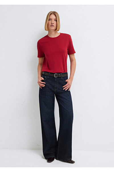 Mavi Rotes Basic-T-Shirt mit halbschmaler Passform 1612916-70391