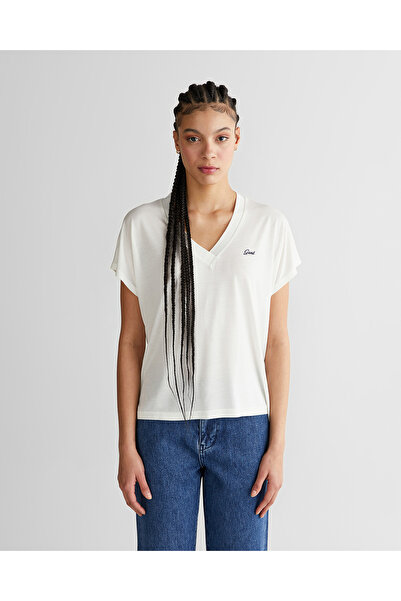 Gant Kadın Beyaz V Yaka Regular Fit T-Shirt