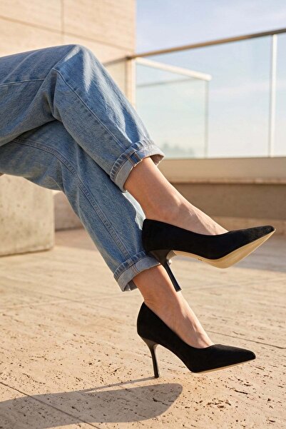 Modezya Γυναικείο στιλέτο Hillary σε μαύρο σουέντ με μυτερή μύτη