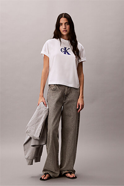 Calvin Klein Ss Boxy Seasonal Mon Women's Crew Neck T-Shirt