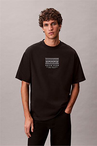 Calvin Klein Erkek Bisiklet Yaka Kısa Kol Pamuklu Önü Yazı Desenli Siyah T-Shirt