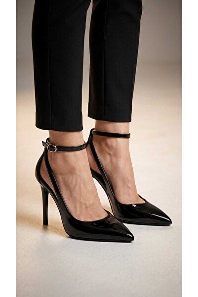 Luvesta Shoes LUVESTASHOES BİLEKTEN GEÇMELİ SİVRİ BURUNLU TOPUKLU TERLİK