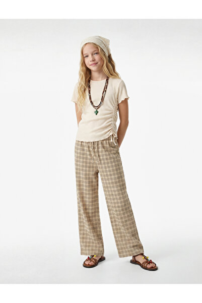 Koton Βαμβακερό μπλουζάκι με λεπτομέρεια από κορδόνι, κοντό μανίκι και λαιμόκ...