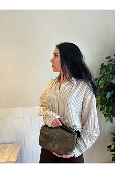 lalettobags Дамска чанта Lilyum Model Lock с детайлни ръчно изработени дръжки...