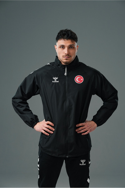 hummel Αδιάβροχο μαύρο για την ομάδα της Εθνικής Ομάδας Ποδοσφαίρου