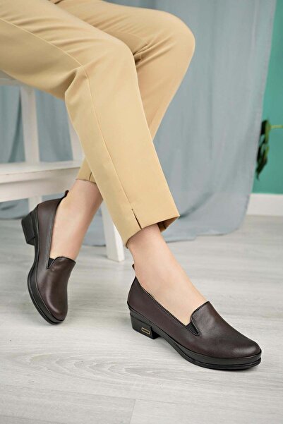 Castle Black 24553 Γυναικεία παπούτσια με τακούνι από γνήσιο καφέ