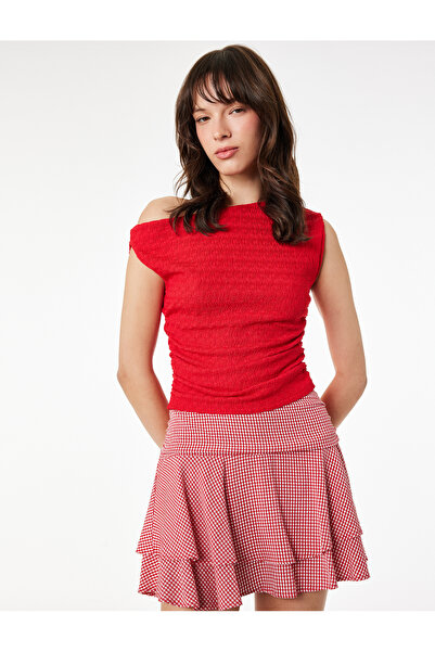 Koton Ασύμμετρη μπλούζα με αμάνικο λαιμόκοψη με λεπτή εφαρμογή