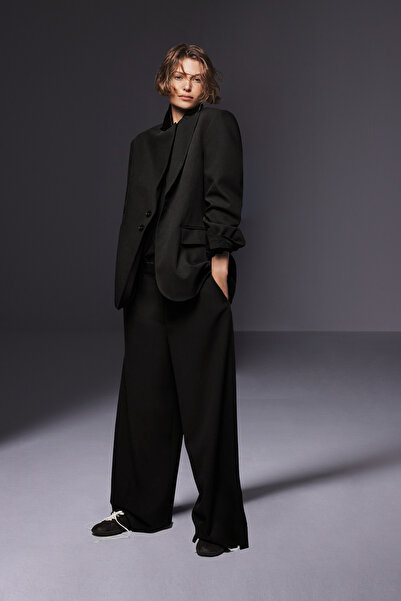 Açelya Okcu Premium υφαντό παντελόνι με κουμπιά στο μεσαίο μέρος της μέσης KY...