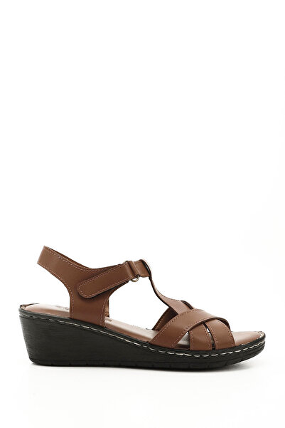 GÖNDERİ(R) Dámské pohodlné sandály na klínové podrážce