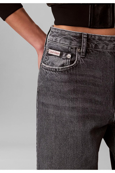 Calvin Klein Kadın Straight Fit Pamuklu Geniş Paçalı Pamuklu Denim Gri Jeans