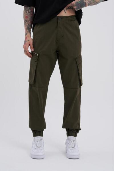 Machinist Ανδρικό τζιν παντελόνι jogger με τσέπες cargo, σκούρο χακί