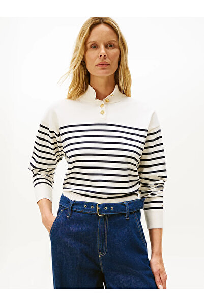 Tommy Hilfiger Kadın Normal Kalıp Düşük Omuzlu Gold Düğme Detaylı Çizgi Desen...