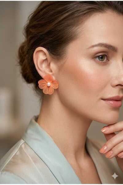 TLSMACCESORIES ÇİÇEK KÜPE İNCİLİ