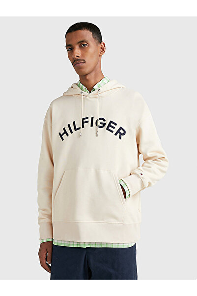 Tommy Hilfiger سويت شيرت رجالي منسوج بياقة مقلنسة وأكمام طويلة باللون البيج