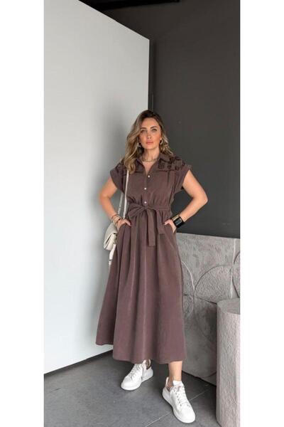 EGZOTİK ASORTİK Çiçek Nakışlı Kemerli Düğmeli Elbise