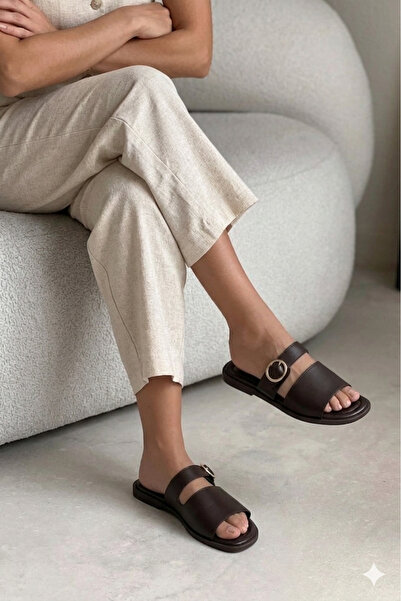 Cochines Γυναικείες παντόφλες Mira Acı Brown Matte Skin με χρυσή λεπτομέρεια ...