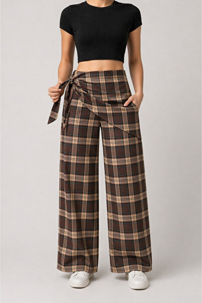 Elegance Scarf Παντελόνι με καρό σχέδιο και λεπτομέρεια φουλαριού, με εφαρμοσ...