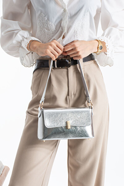 DEV 3 ADAM Γυναικεία τσάντα χειρός και ώμου από ασημί δέρμα μπαγκέτας
