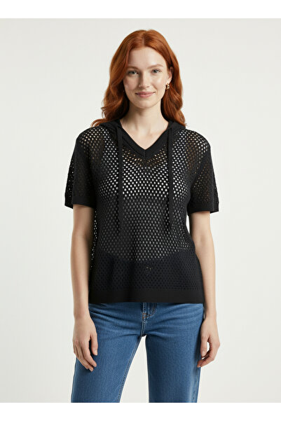 Neden Tekstil Γυναικεία μαύρη πλεκτή μπλούζα με κουκούλα και μισό μανίκι